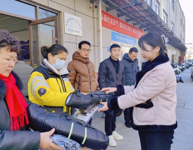 【沱水映心・9久同行】万硕集团党支部与沱河街道以“心”暖“新”走进新就业群体共筑温暖春节慰问活动